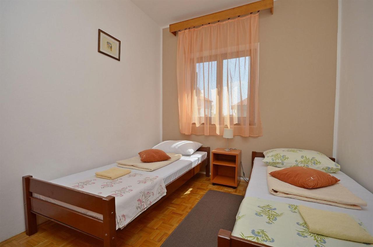 Apartment And Room Ivica Vodice Buitenkant foto