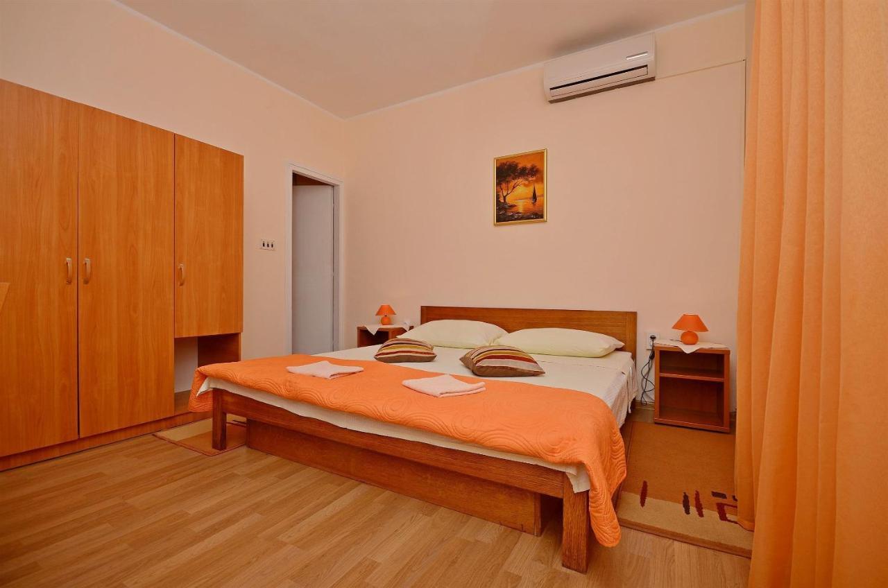 Apartment And Room Ivica Vodice Buitenkant foto