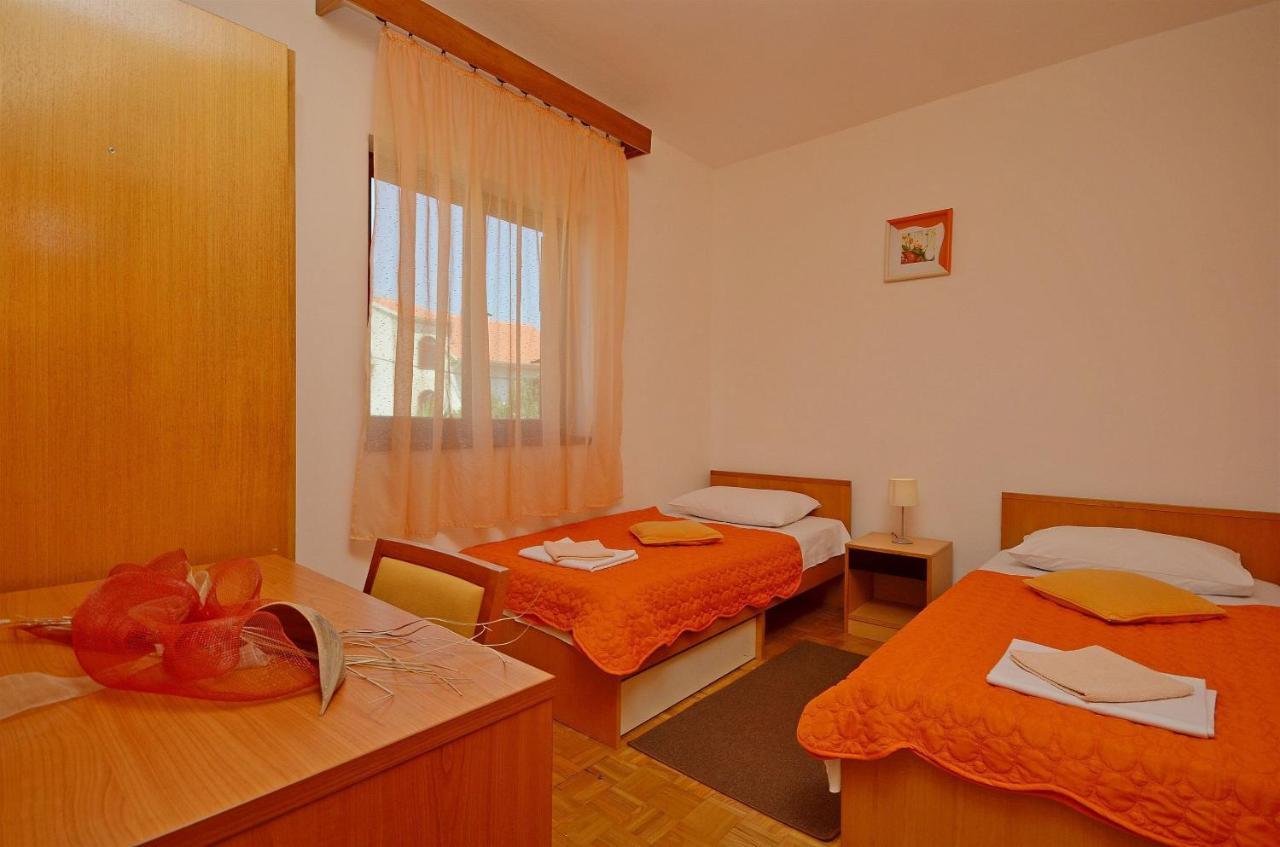 Apartment And Room Ivica Vodice Buitenkant foto