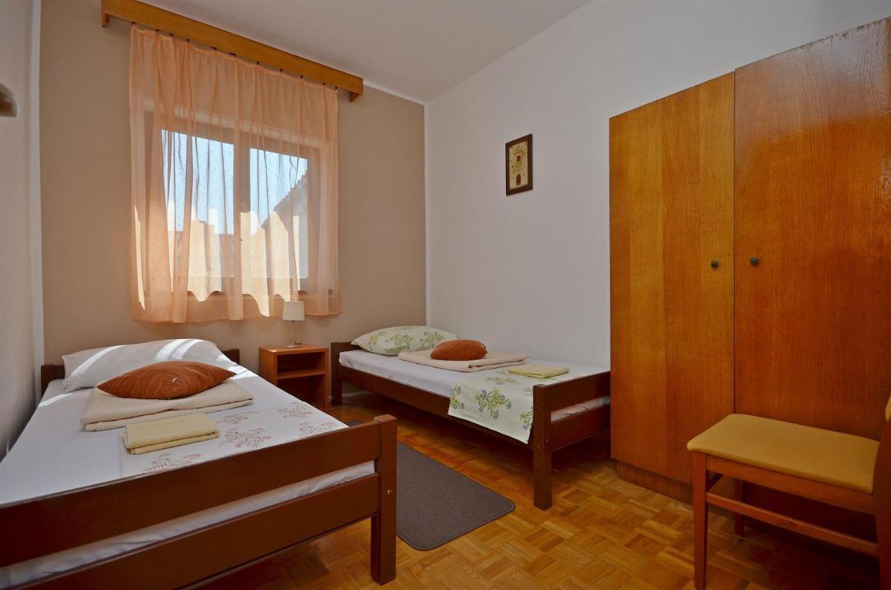 Apartment And Room Ivica Vodice Buitenkant foto