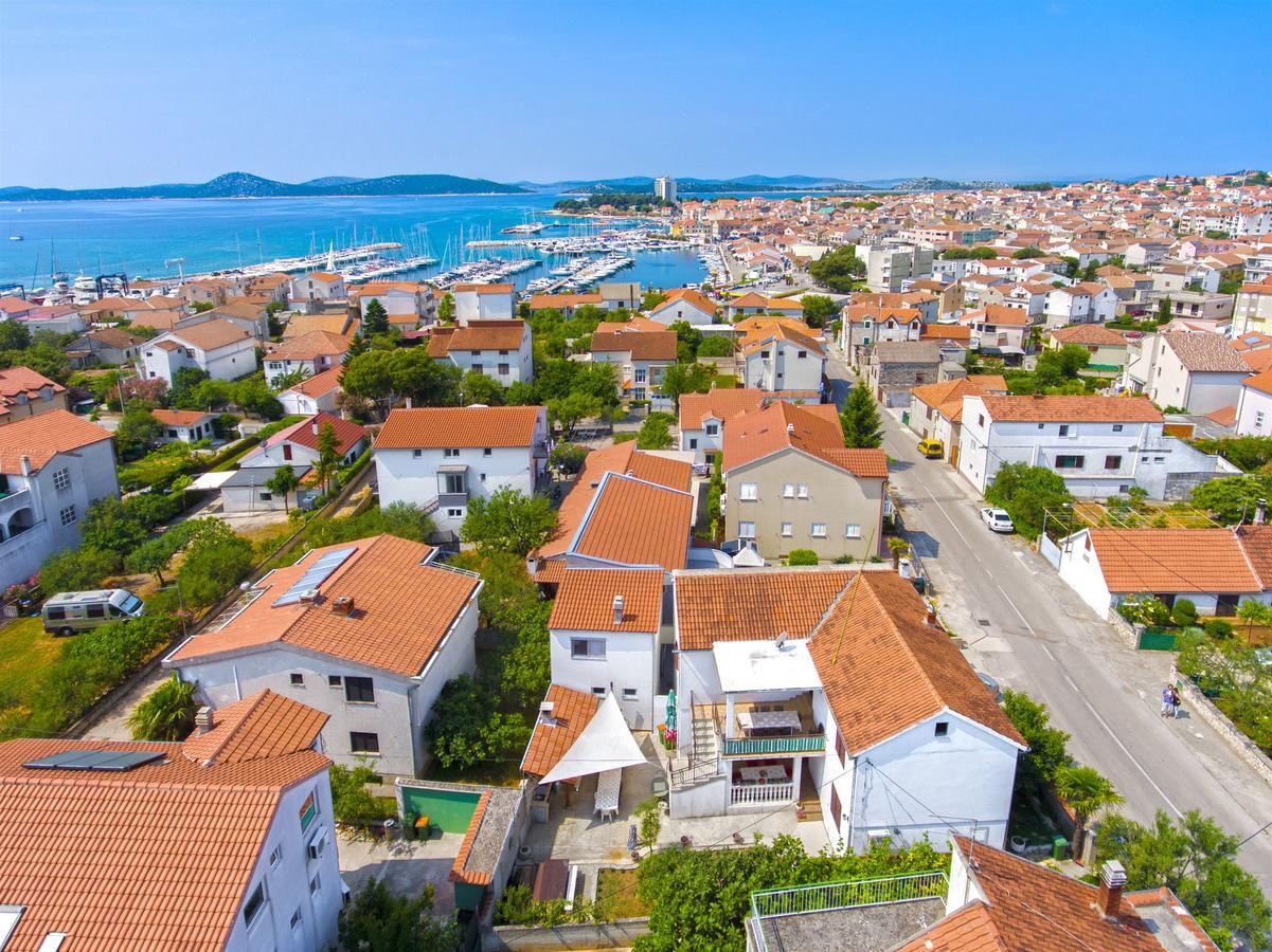 Apartment And Room Ivica Vodice Buitenkant foto